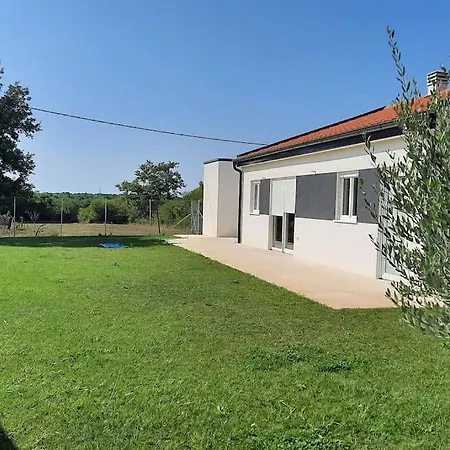 بيت للعطل Ferien 2024-villa Aquamarin Mit Pool *